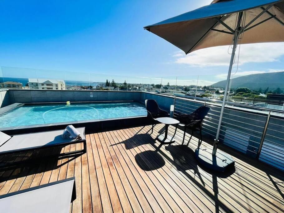 Central Modern Studio Apartment, Hermanus Waterfront ภายนอก รูปภาพ